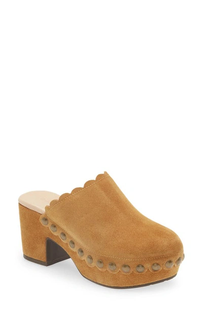 Chocolat Blu Gemini Platform Clog In Tan Suede