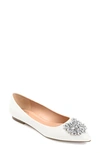 Journee Collection Renzo Flat In Ivory