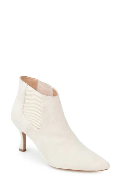 Journee Collection Women's Elitta Pointed Toe Booties In Ivory
