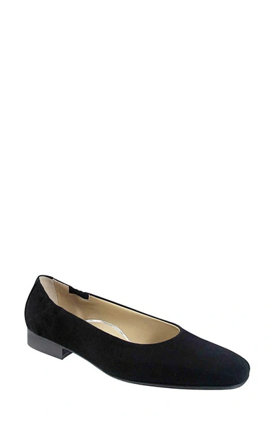 Ron White Jojo Ballet Flat In Onyx