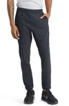Rhone Versatility Joggers In Nero Black