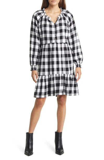 Beachlunchlounge Plaid Ruffle Hem Long Sleeve Dress In White