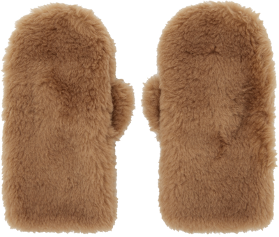 Yves Salomon Brown Shearling Mittens In Camel