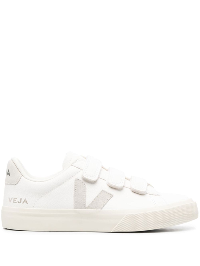 Veja Recife Chromefree Low-top Trainers In White