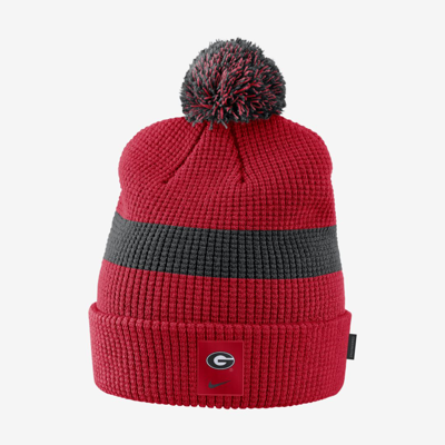 Nike College Pom Beanie In Red