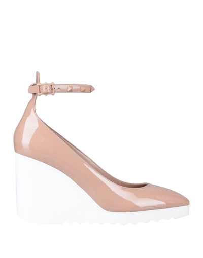 Valentino Garavani Pumps In Blush