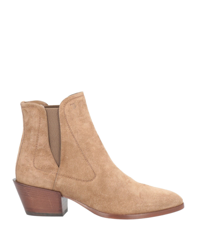 Tod's Ankle Boots In Khaki