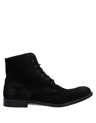Officina 36 Ankle Boots In Black