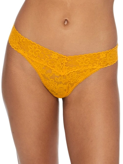 Hanky Panky Daily Lace Original Rise Thong In Mango Lassi