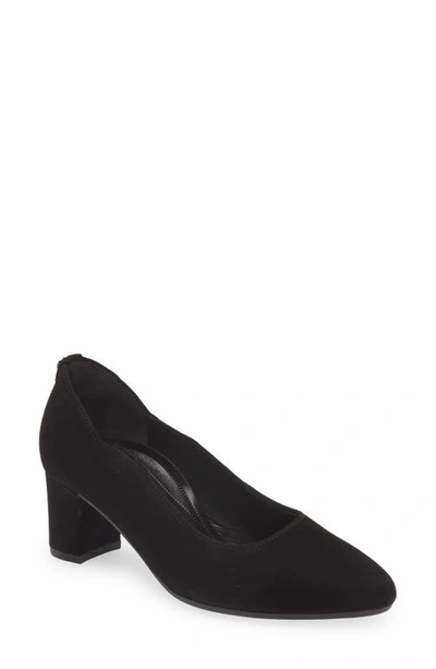 Gabor Scallop Pump In Black