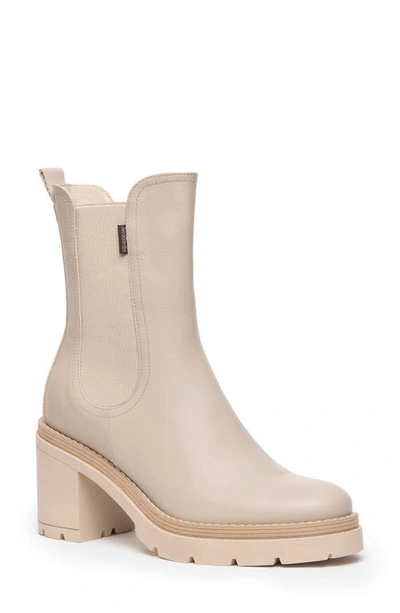 Nerogiardini Calfskin Chelsea Ankle Boots In Oat