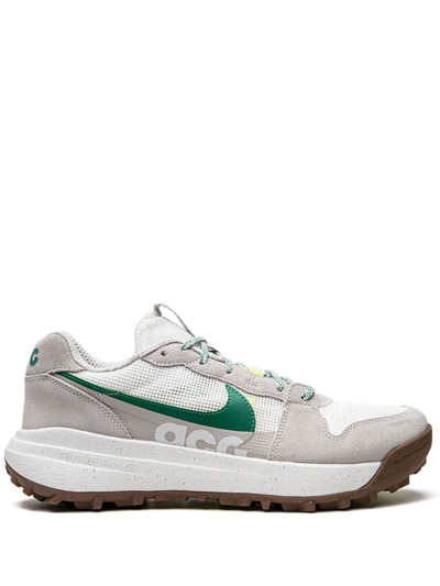 Nike Acg Lowcate "light Iron Ore/green" Sneakers In Lt Iron Ore/malachite-summit White-volt