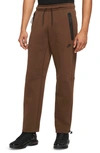 Nike Men's  Sportswear Tech Fleece Pants In Brown