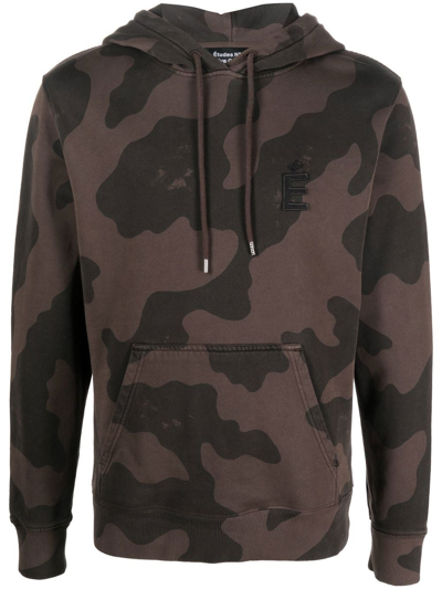 Etudes Studio Klein Camo Logo-patch Hoodie In Brown