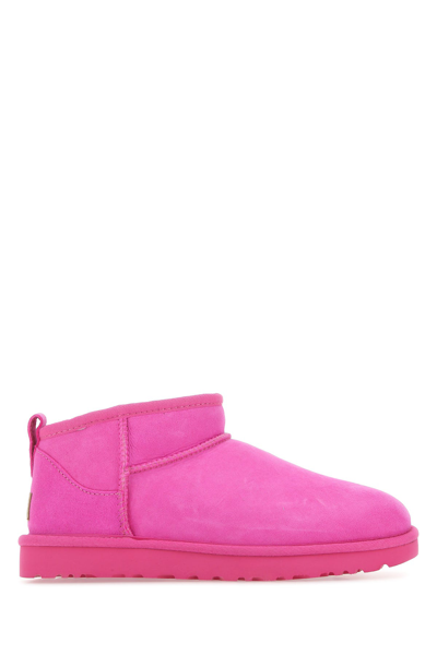 Ugg Classic Ultra Mini Low Heels Ankle Boots In Fuxia Suede