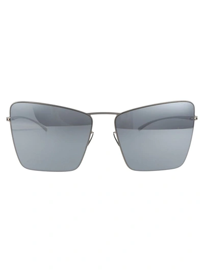 Mykita Mmesse014 Sunglasses In 187 E1 Silver Silver Flash