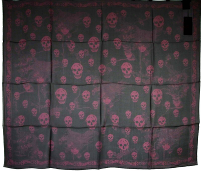 Alexander Mcqueen Women's Black / Light Purple Multiskull Print Silk Scarf 528571 1071