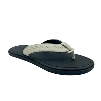 Bottega Veneta Men's White/black Leather Thong Sandal 40/us 7 In Black / White