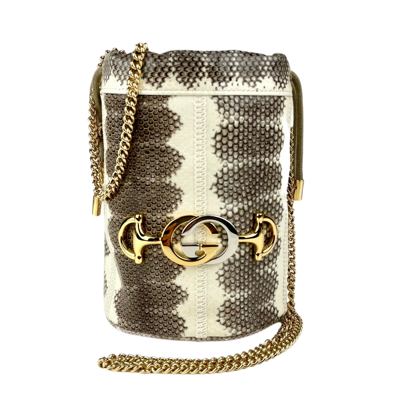 Gucci Zumi White/gray Snakeskin Mini Drawstring Bucket Chain Bag In White , Grey