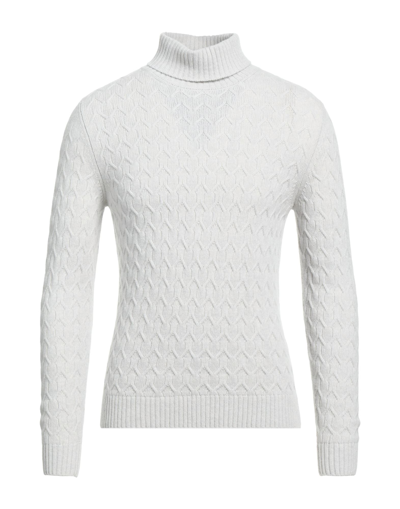 Heritage Turtlenecks In Light Grey