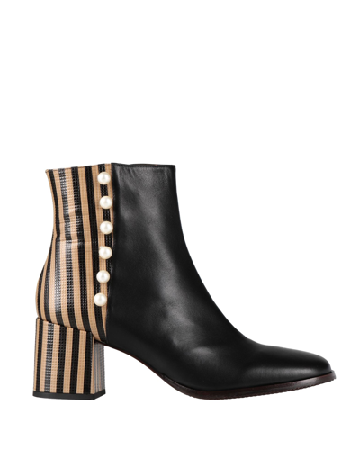 Chie Mihara Ankle Boots In Black