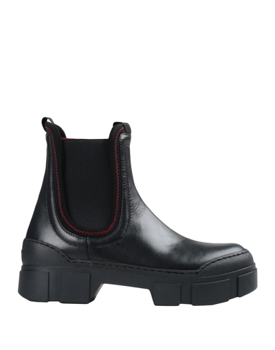 Vic Matie Ankle Boots In Black