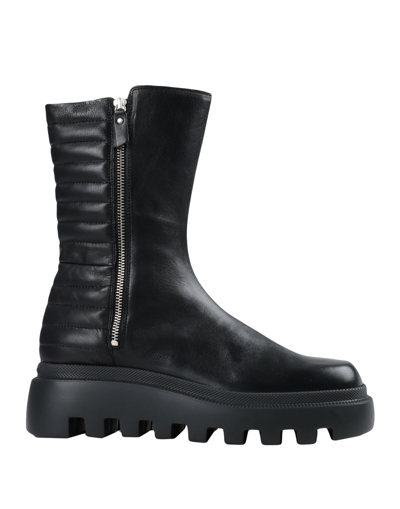 Vic Matie Ankle Boots In Black