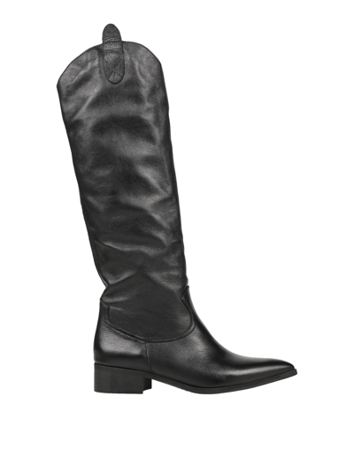 Accademia Knee Boots In Black