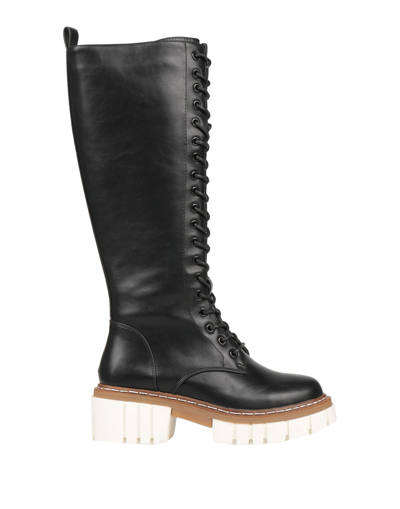 Exe' Knee Boots In Black