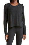 Beyond Yoga Featherweight Daydreamer Pullover Tee In Black