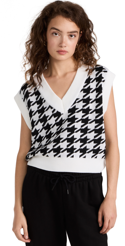 Endless Rose Houndstooth Sweater Vest In Cream