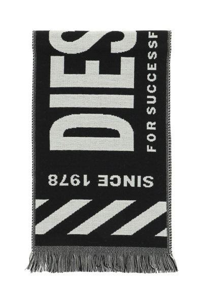Diesel S-bisc Logo-woven Wool-blend Scarf In Black,white