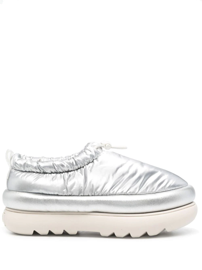 Ugg Maxi Metallic Clogs In Silber