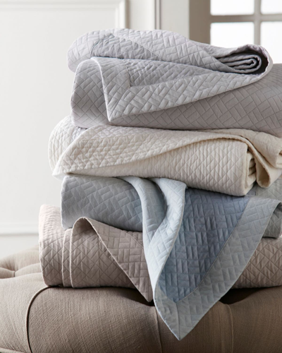 Home Treasures Savannah Queen Coverlet In Marine