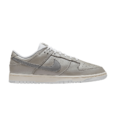 Pre-owned Nike Dunk Low Se 'metallic Silver'