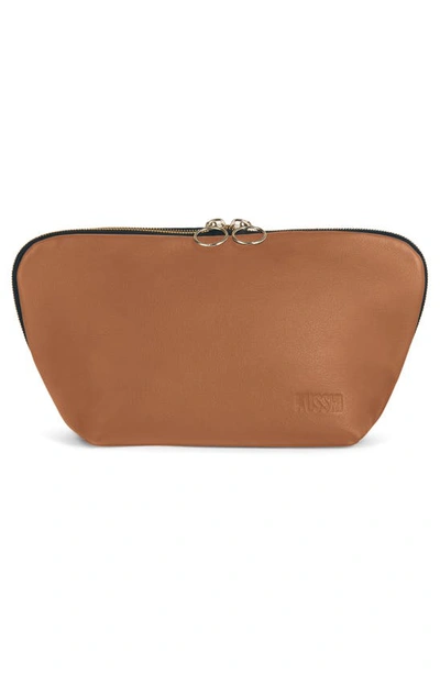 Kusshi Signature Leather Makeup Bag In Camel Leather/ Red