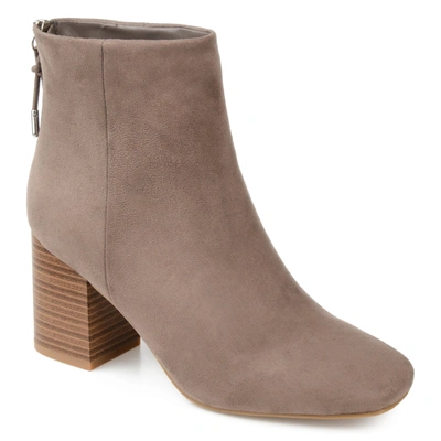 Journee Collection Collection Women's Tru Comfort Foam Audrina Bootie In Brown