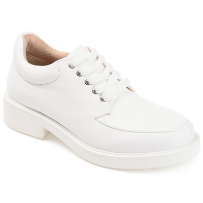 Journee Collection Collection Women's Tru Comfort Foam Aliah Flat In White
