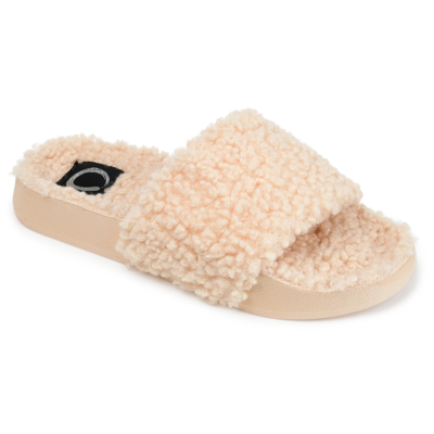 Journee Collection Women's Faux Fur Haimi Slipper In Beige