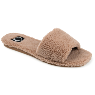 Journee Collection Collection Women's Faux Fur Sunlight Slipper In Beige