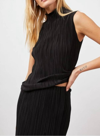 Rails Trea Sleeveless Plissé Top In Black