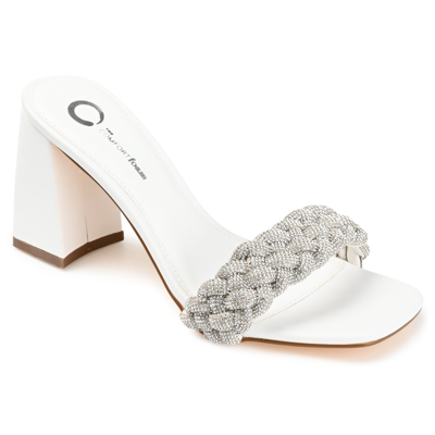 Journee Collection Tru Comfort Foam Sashaa Pump In White