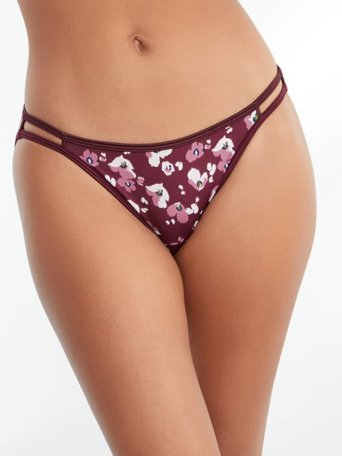 Vanity Fair Illumination String Bikini In Vacation Mode Print | ModeSens