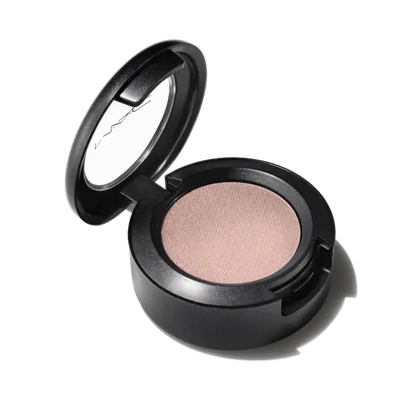 Mac Eye Shadow In L.e.s. Artiste