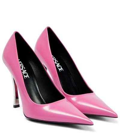 Versace Pin Point Leather Pump In Pink