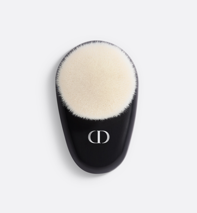 Dior Face Brush N°18