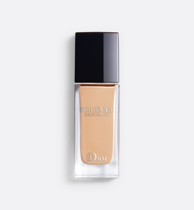 Dior Clean Radiant Foundation