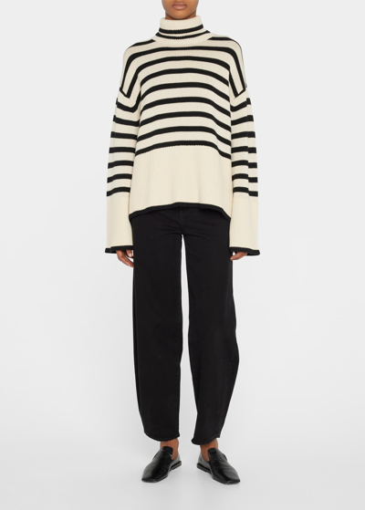 Totême Classic Cut Denim Pants In Black 204