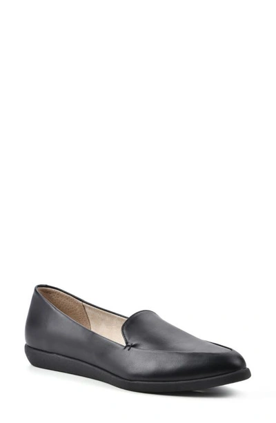Cliffs By White Mountain Mint Pointed Toe Loafer In Black/ Smooth