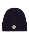 Moncler Logo-patch Ribbed-knit Beanie In Blue